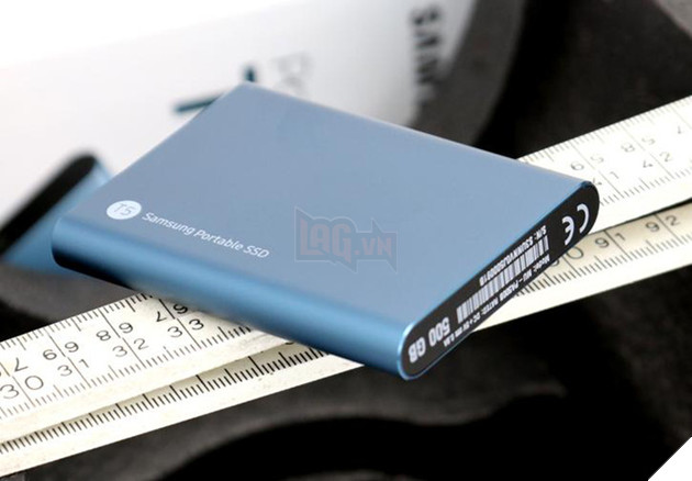 Samsung giới thiệu ổ cứng di động SSD T5: Nhỏ gọn, tốc độ 540 MBps, giá chỉ từ 130 USD 2
