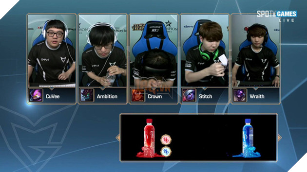 Sau khi hủy diệt SSG, HLV KkOma của SKT T1 trả lời phỏng vấn toàn câu "thấm thía"