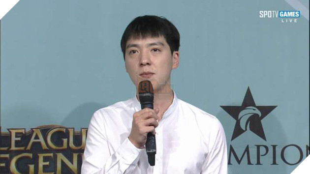 Sau khi hủy diệt SSG, HLV KkOma của SKT T1 trả lời phỏng vấn toàn câu "thấm thía"