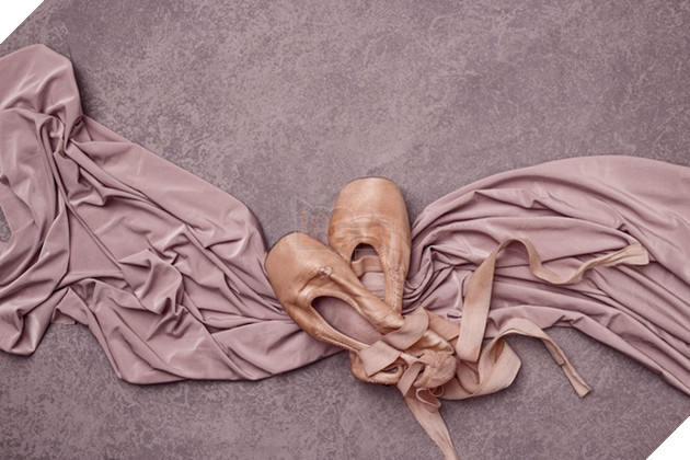 Ở Nhật Bản (đất nước đầy những thứ kì quái) thì màu hồng lại là màu của nam giới.
 
