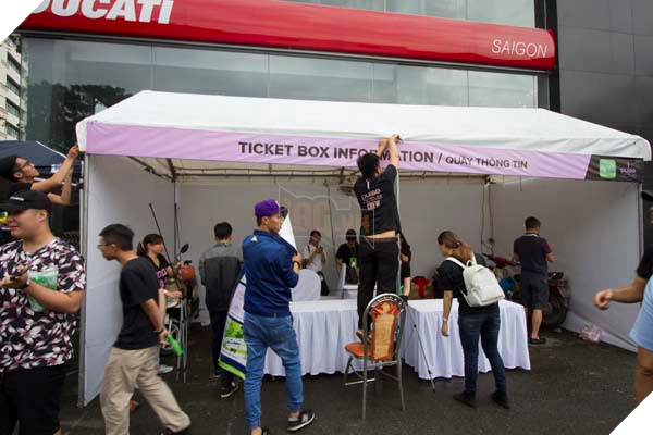 Ariana Grande đột ngột hủy show trước giờ G, lỗi do ai? 11