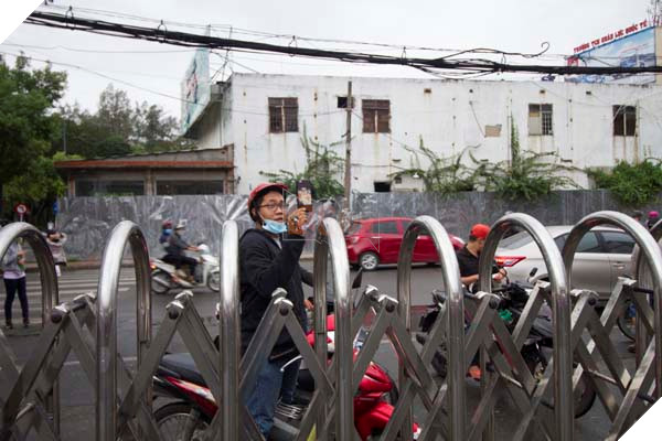 Ariana Grande đột ngột hủy show trước giờ G, lỗi do ai? 19