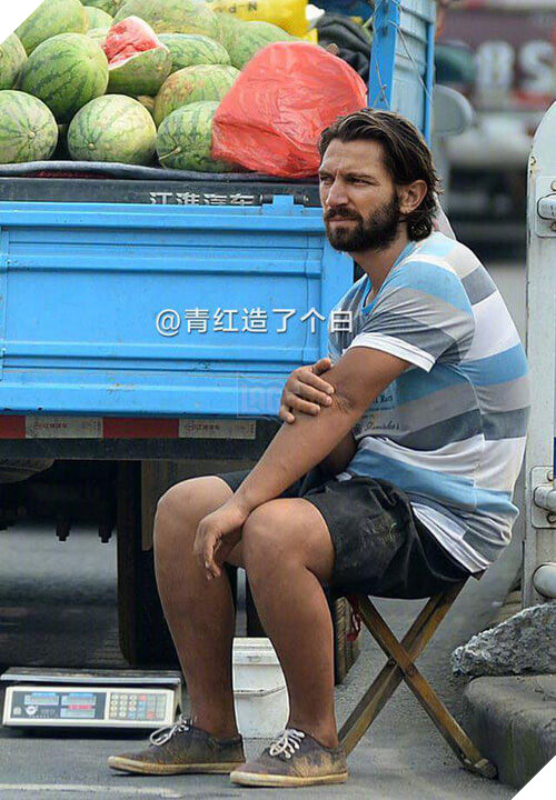 Sa cơ lỡ vận, dàn nhân vật Game of Thrones sang Trung Quốc bán hàng rong