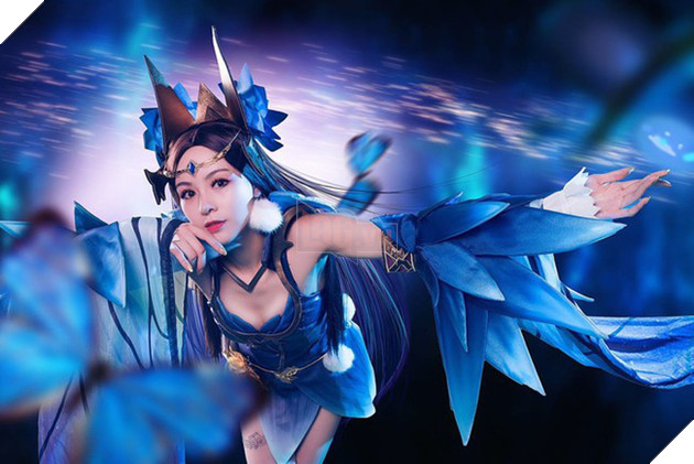 Cosplay Điêu Thuyền hờ hững chờ bạn đến giải cứu trong Vương Giả Vinh Diệu