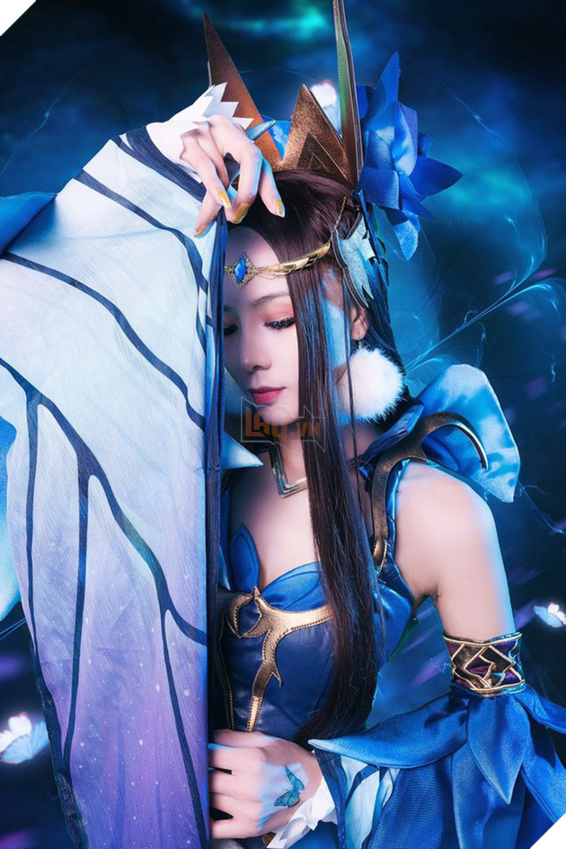 Cosplay Điêu Thuyền hờ hững chờ bạn đến giải cứu trong Vương Giả Vinh Diệu