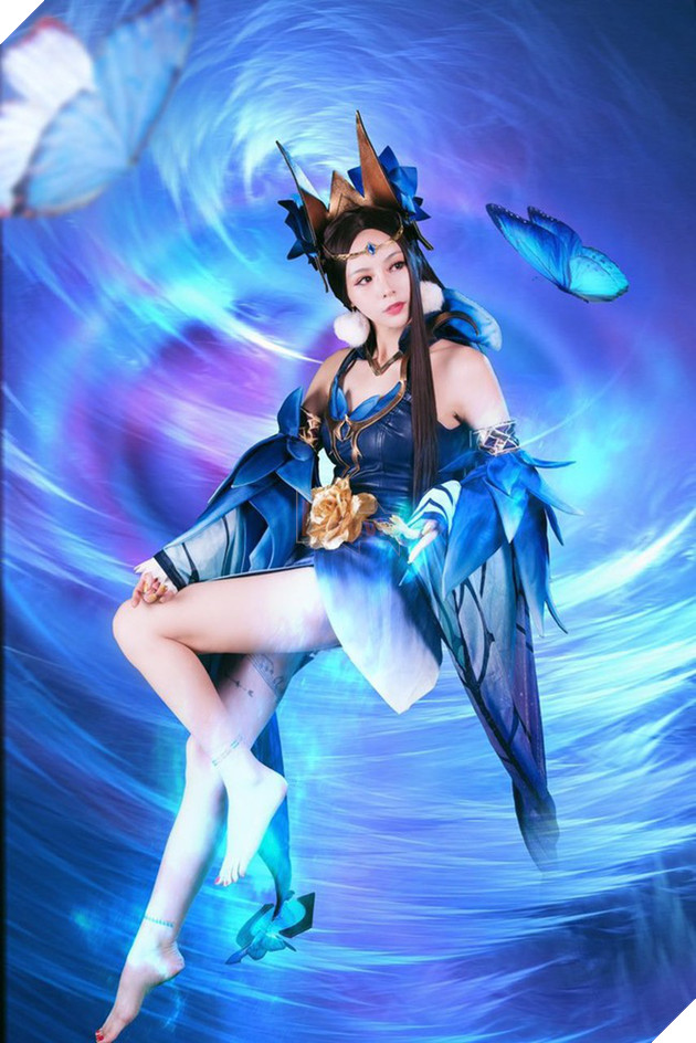 Cosplay Điêu Thuyền hờ hững chờ bạn đến giải cứu trong Vương Giả Vinh Diệu