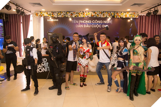 Samsung ra mắt Màn hình cong QLED 49 inches lớn nhất thế giới với định dạng 32:9 tại Việt Nam 12