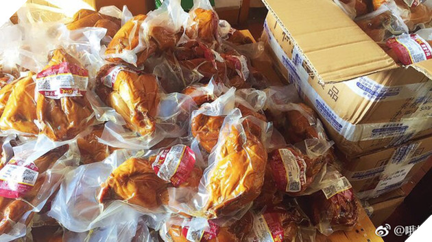 Chơi PUBG quá hay, nam streamer được tặng... 520 con gà rán và lời cầu hôn của fan nữ