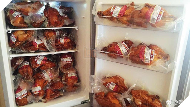 Chơi PUBG quá hay, nam streamer được tặng... 520 con gà rán và lời cầu hôn của fan nữ