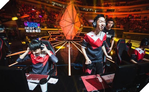 Liệu Xiaohu MVP của LPL có giúp Uzi giành được chức vô địch LPL đầu tiên? 2