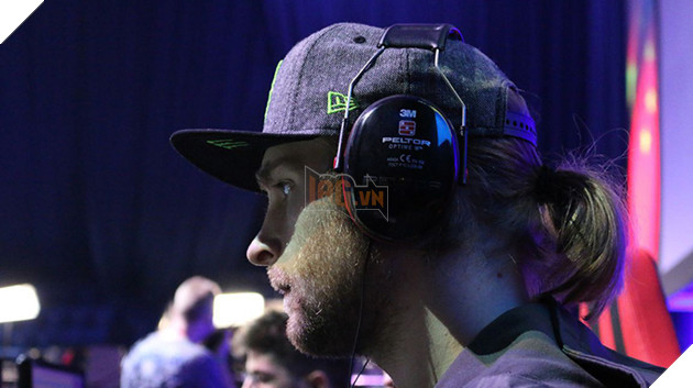 Loda trở lại thi đấu, toàn bộ thành viên đội hình cũ Alliance ra đi