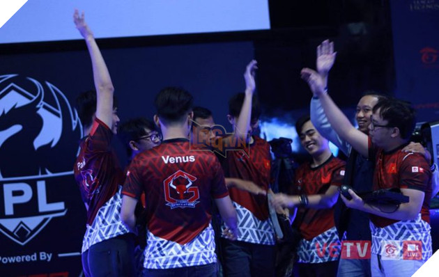 Vừa giành vé đi CKTG, Young Generation tiếp tục đón tin vui khi chính thức có nhà tài trợ mới