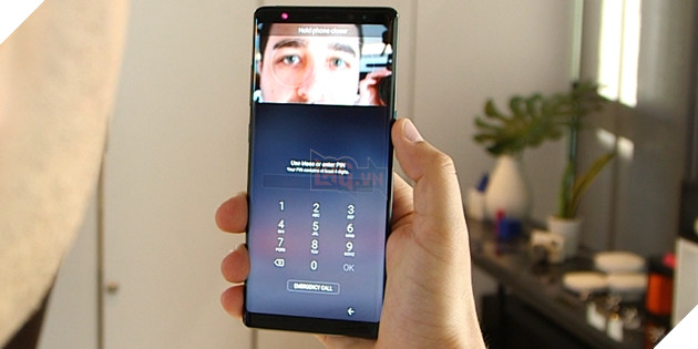 Tính năng bảo mật khuôn mặt của Galaxy Note8 bị qua mặt chỉ bằng một bức ảnh selfie