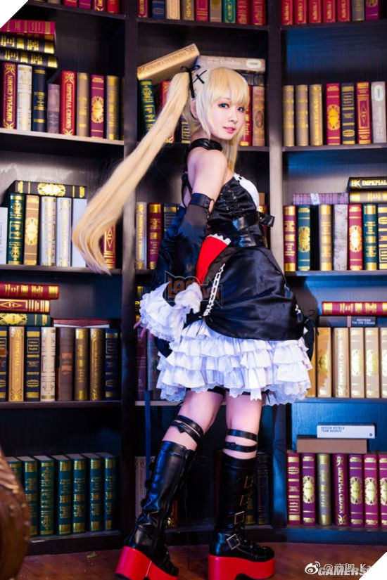Cùng ngắm cosplay nữ sinh Marie Rose cực đáng yêu trong Dead or Alive 5