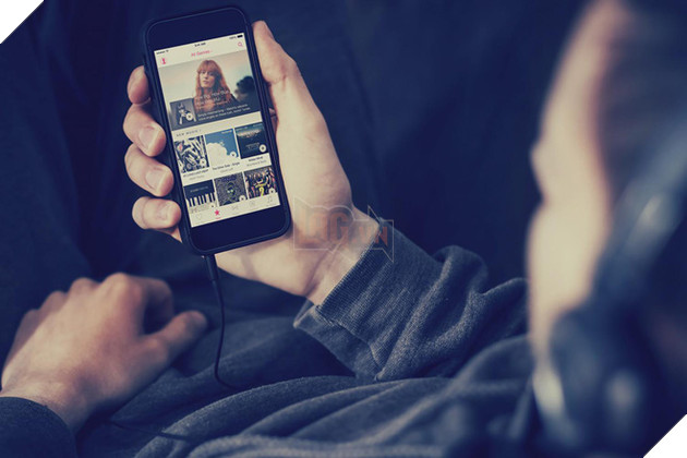 Apple ký hợp đồng âm nhạc với Warner, sẽ hợp tác với Sony trong tương lai gần