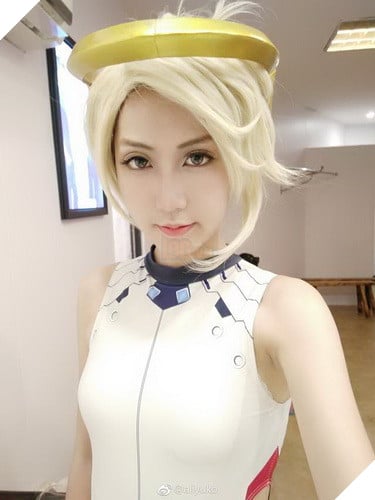 Siêu mẫu Aiyuko và bộ ảnh cosplay Overwatch chân dài bao mướt 10