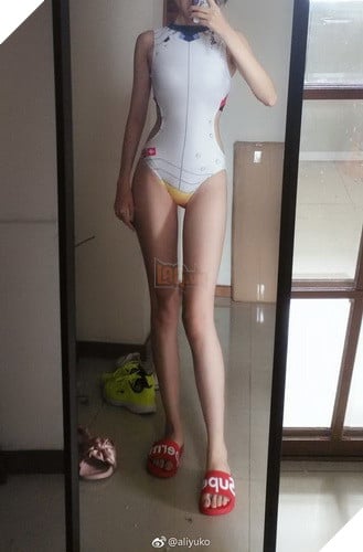 Siêu mẫu Aiyuko và bộ ảnh cosplay Overwatch chân dài bao mướt 11