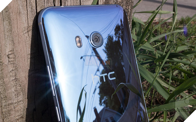 HTC thực hiện cuộc đàm phán cuối cùng với Google, để đi đến quyết định có bán mình hay không