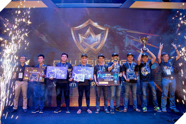 Có gì hấp dẫn trong sự kiện công nghệ Đấu Trường Máy Tính mùa II diễn ra tại Hà Nội? 