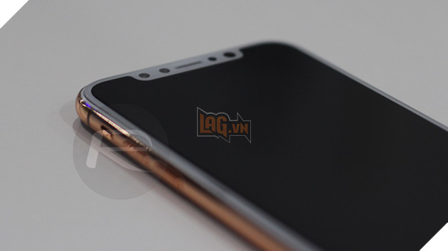 
Cận cảnh iPhone X Blush Gold
