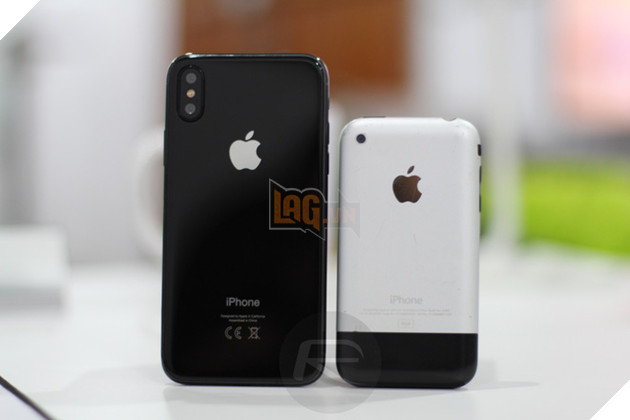 
iPhone X Black với iPhone 2G
