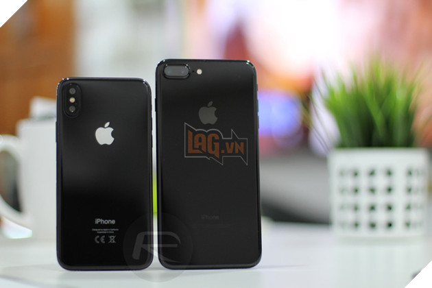 
iPhone X Black với iPhone 6/6s/7 Plus
