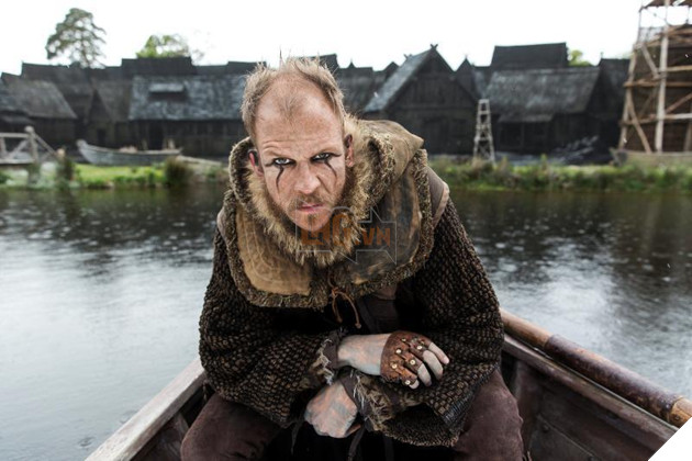 Bill Skarsgård - “Gã hề ma quái” điển trai xứ Bắc Âu 4