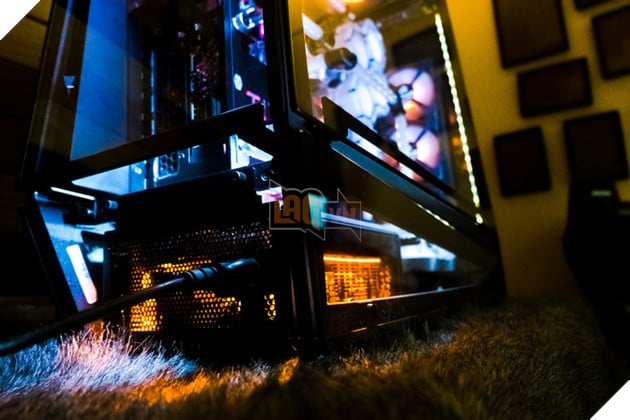 Mê mệt với bộ máy tính 'đom đóm' của game thủ Việt, riêng vỏ case cũng đã 50 triệu rồi