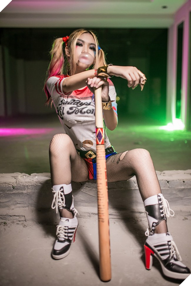 Cùng ngắm cosplay Harley Quiin đầy ma mị và quyến rũ