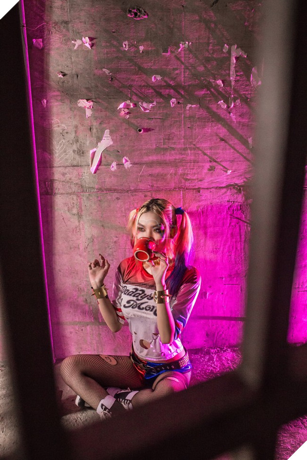 Cùng ngắm cosplay Harley Quiin đầy ma mị và quyến rũ