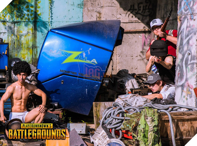 Chết cười với chùm ảnh cosplay PUBG "lầy lội" nhất quả đất