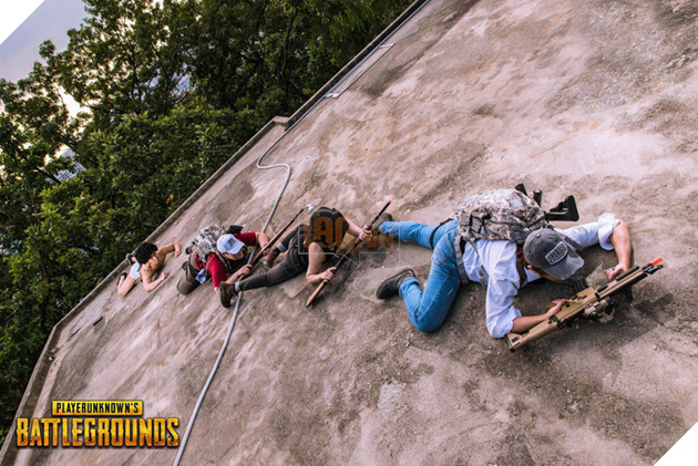 Chết cười với chùm ảnh cosplay PUBG "lầy lội" nhất quả đất