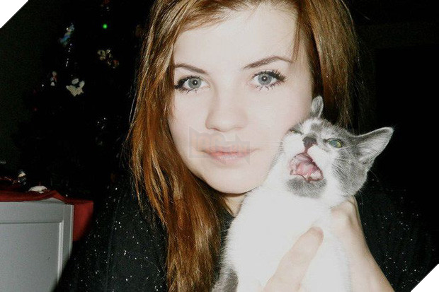 16 chú mèo ghét cay ghét đắng việc selfie cùng chủ nhân - Ảnh 23.