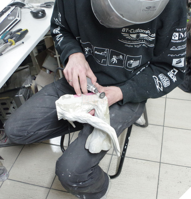 Nhìn chú bé Groot cực xinh này, chẳng ai dám tin bên trong là cỗ máy tính chơi được mọi game trên đời