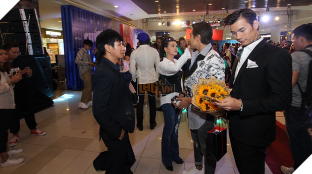 Thu Trang - Tiến Luật đầy cá tính trong buổi họp báo ra mắt Chí Phèo Ngoại Truyện 14