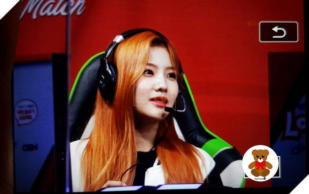 Đây chắc chắn là những "tuyển thủ" khoác áo SKT T1 xinh đẹp nhất hành tinh