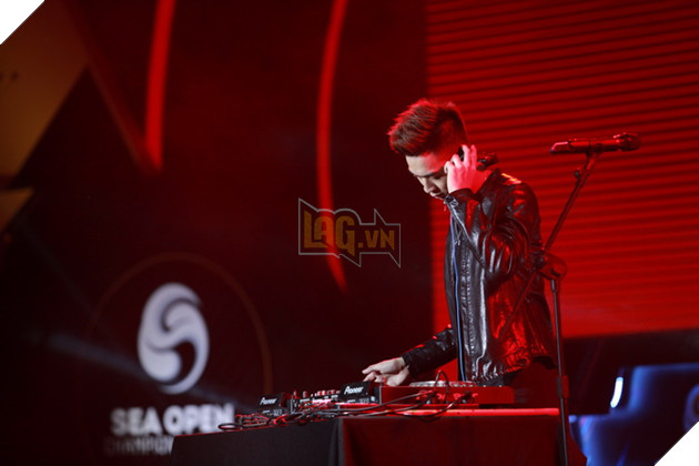 FIFA Online 3: KRJeong giành chức vô địch giải đấu SOC 2017 khu vực Đông Nam Á 7