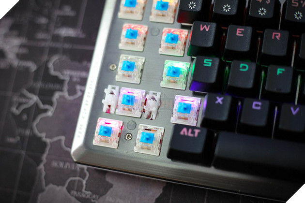 Các loại bàn phím cơ 'đổi màu' cực đẹp giá lại rẻ cho game thủ Việt lựa chọn