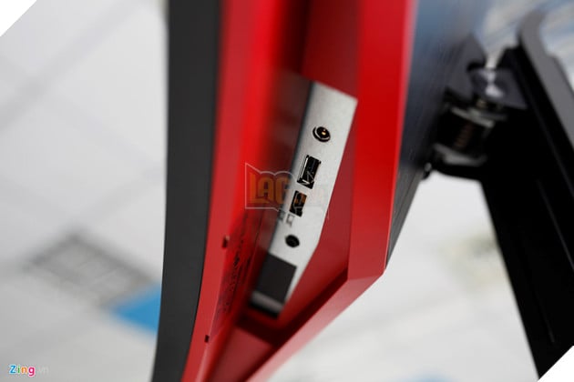 Acer Predator Z35 - Màn hình chơi game siêu mượt với thiết kế góc cạnh 9