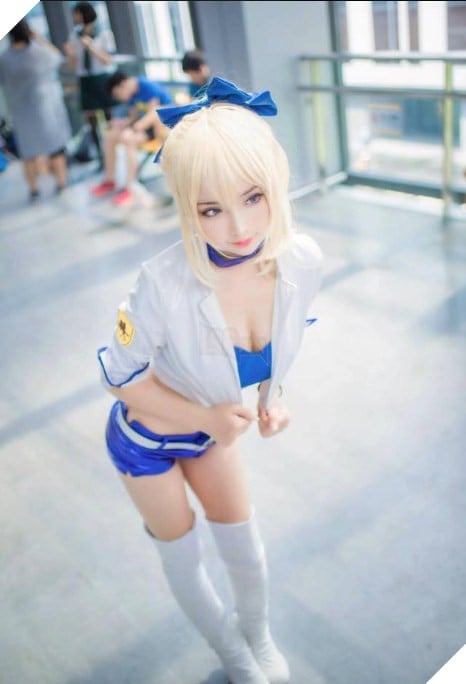 Bộ ảnh cosplay Saber sexy tinh khôi trong trang phục đua xe mới lạ 3