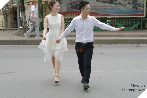 
Huyền ấn tượng với Huynh là chàng trai vui tính, hài hước, vẽ đẹp và lùn nhất trong hội bạn đến chơi game.
