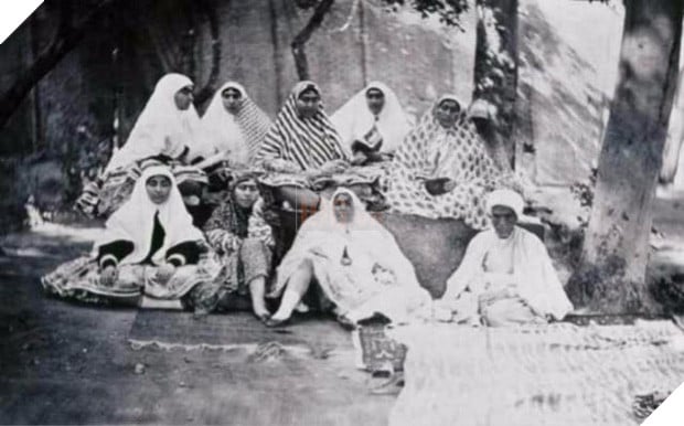 
Đội harem của shah Nasser al-Din
