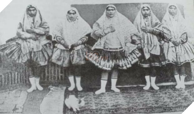 Đây là nhan sắc người vợ xinh đẹp nhất trong hậu cung gần 100 người của vua Ba Tư 8