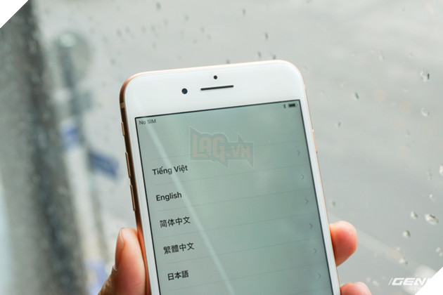 IPhone 8 Plus đầu tiên về Việt Nam: Mặt kính và màu vàng mới xinh xắn, giá 23 triệu đồng 7