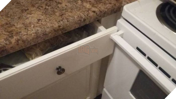 17 khoảnh khắc lệch lạc trong cuộc sống khiến bạn cảm thấy ngứa mắt - Ảnh 15.