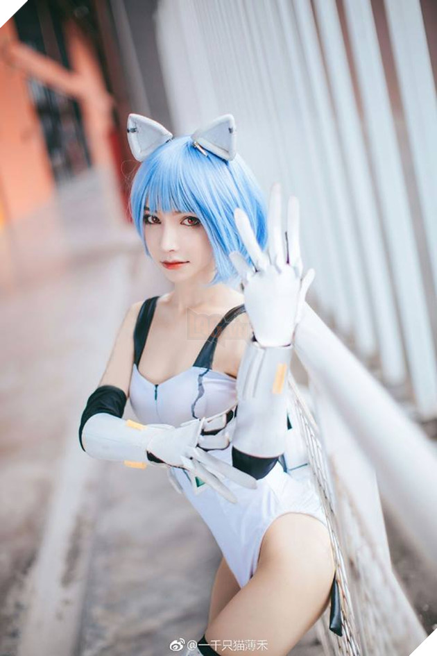 Ngẩn ngơ với cosplay cô nàng Rei Ayanami trong Anime Evangelion