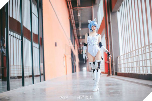 Ngẩn ngơ với cosplay cô nàng Rei Ayanami trong Anime Evangelion