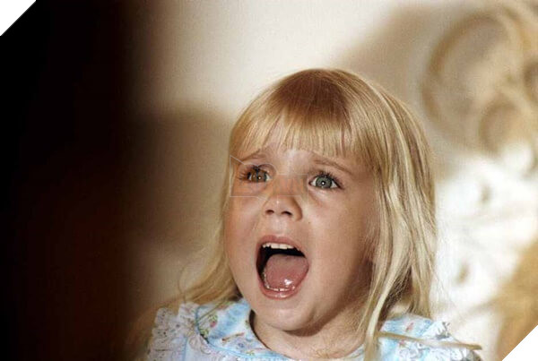 phim kinh dị Top 10 phim kinh dị về 'ngôi nhà ma ám' ấn tượng nhất của Nhật Bản và Mỹ Heather ORourke in Poltergeist 1982 Movie Image