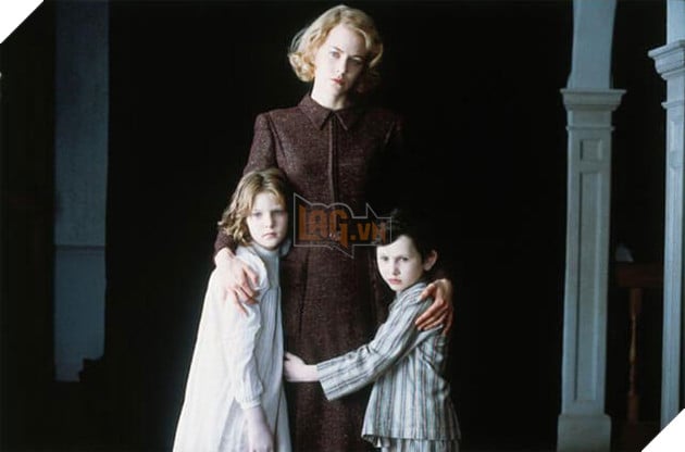 phim kinh dị Top 10 phim kinh dị về 'ngôi nhà ma ám' ấn tượng nhất của Nhật Bản và Mỹ The Others