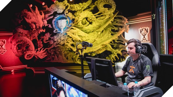  CKTG 2017 FNC sOAZ: “Thực sự chúng tôi không nghĩ trận đấu với YG lại khó khăn đến như thế”